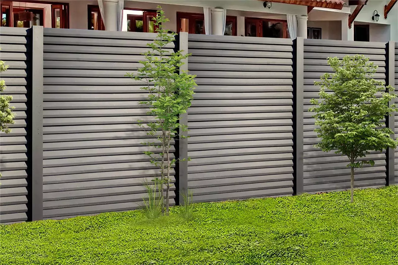 Betonový plot mezi sousedy | Výhody a právní aspekty stavby | Magicrete